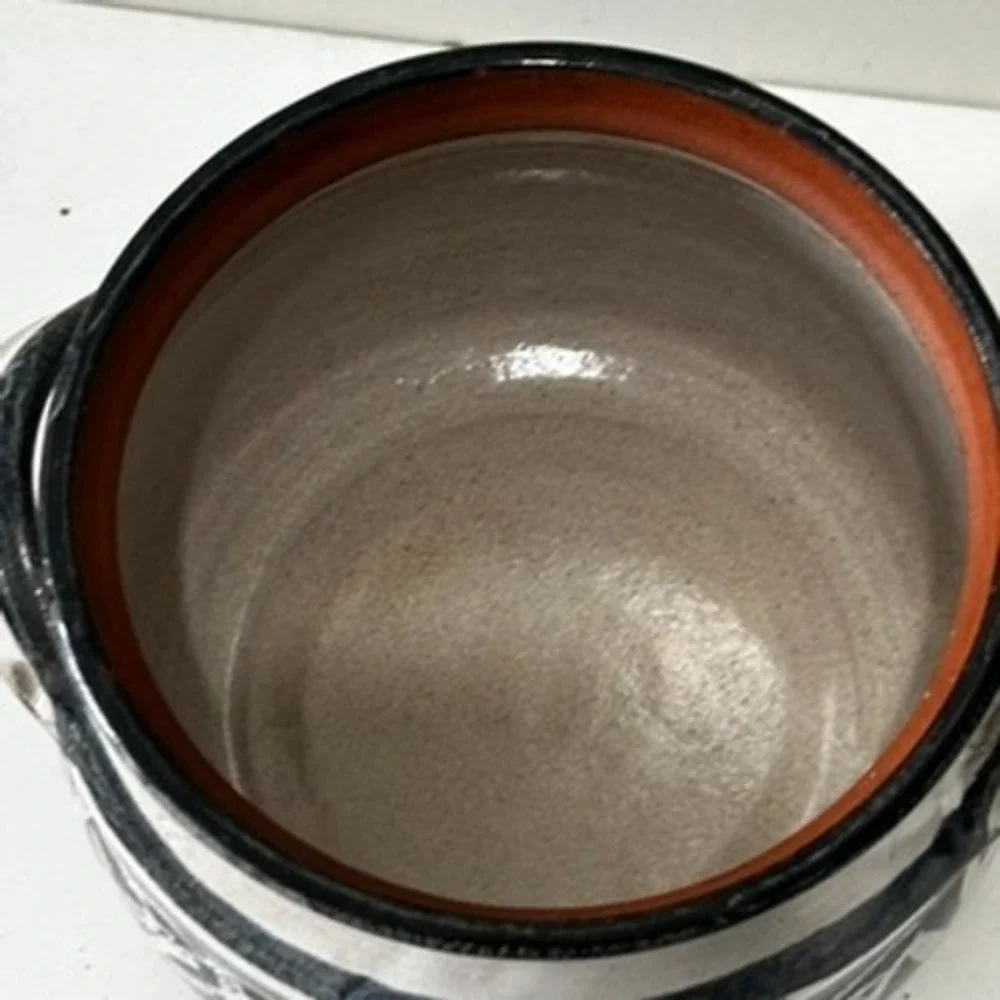 Studio Pottery Sgraffito Terracotta Lidded Bean Cookie Jar Dish Signed